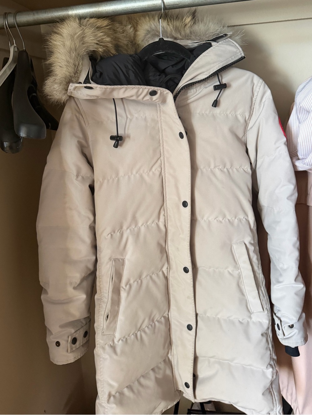 Canada Goose Woman’s Shelburne Parka - Picture 3 of 4